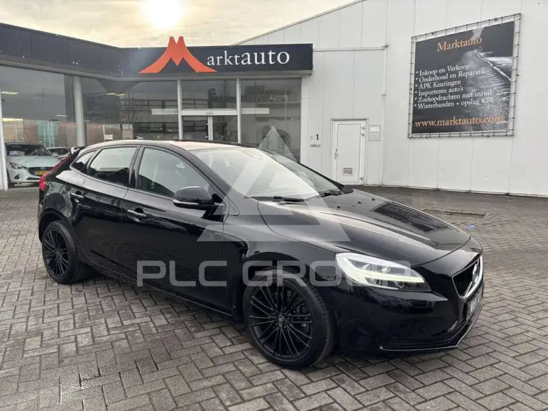 2019 Volvo V40
