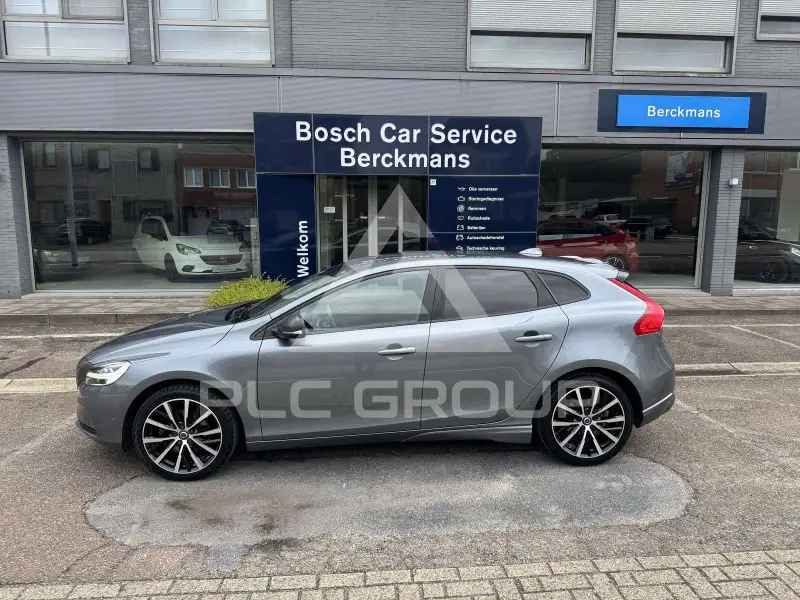 2019 Volvo V40