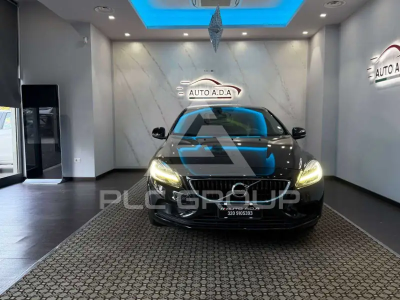 2019 Volvo V40