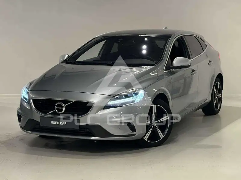 2019 Volvo V40