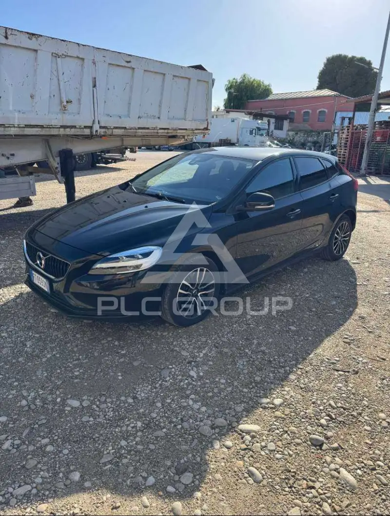 2019 Volvo V40