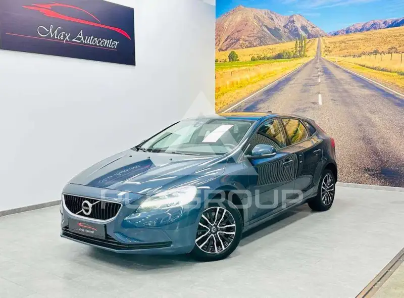 2019 Volvo V40
