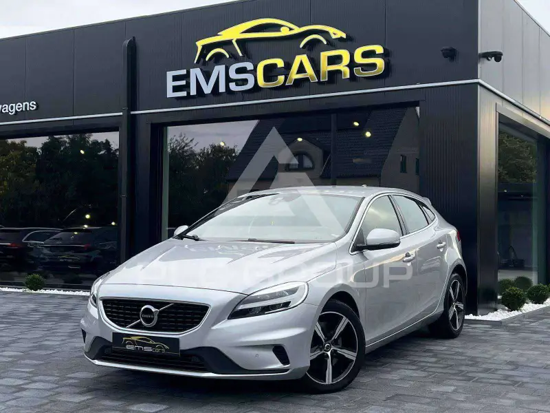 2019 Volvo V40