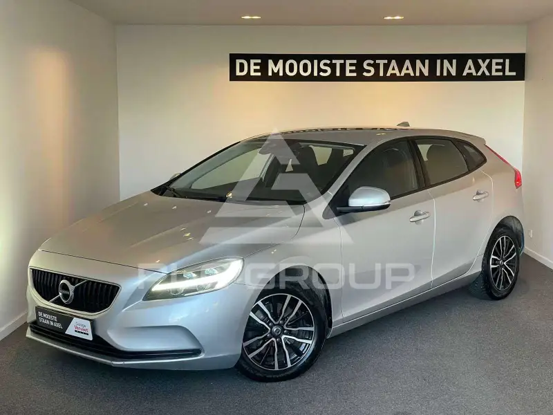2019 Volvo V40