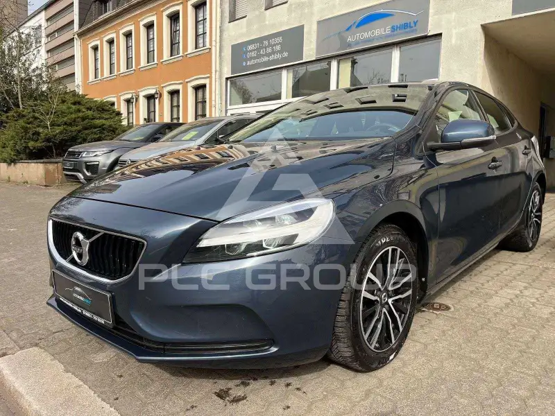 2019 Volvo V40