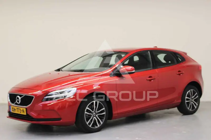 2019 Volvo V40