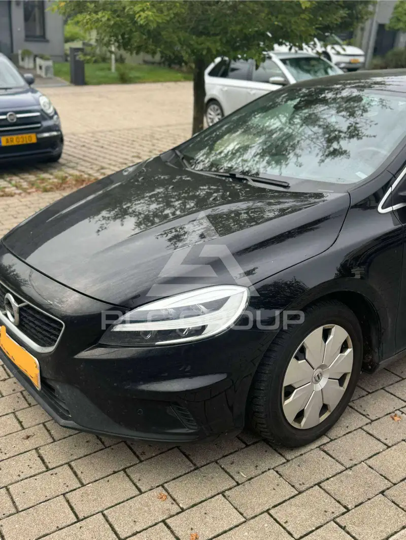 2019 Volvo V40