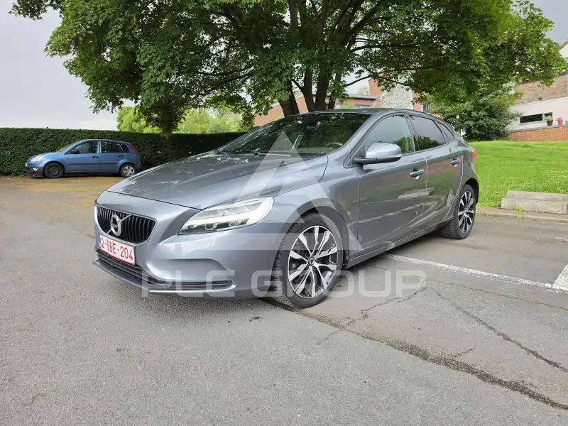 2019 Volvo V40