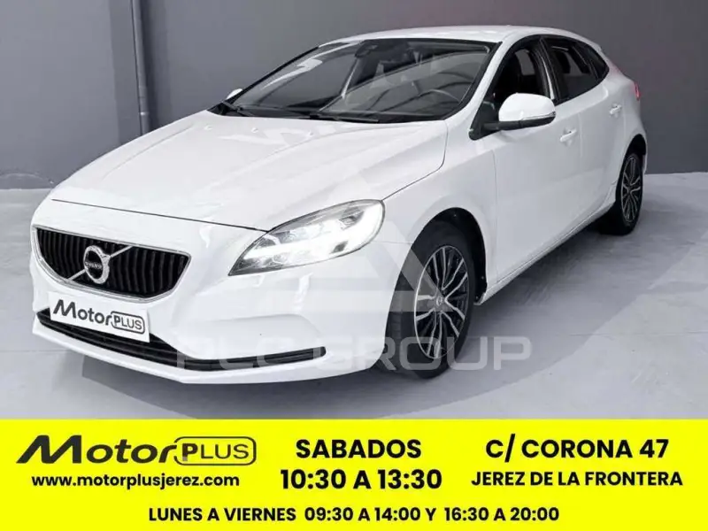 2019 Volvo V40