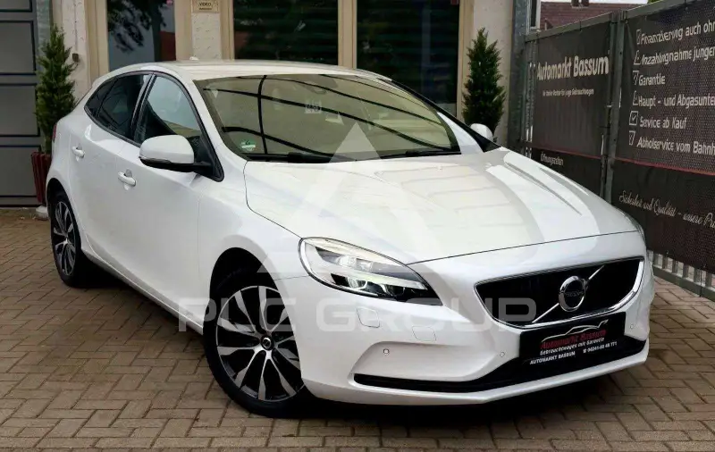 2019 Volvo V40