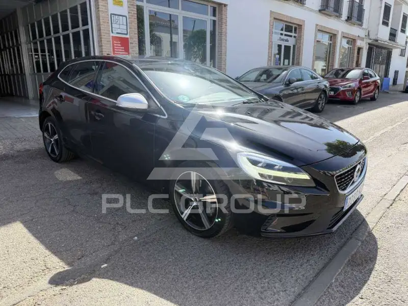 2019 Volvo V40