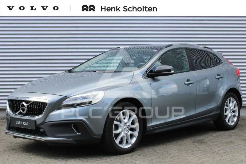 2019 Volvo V40
