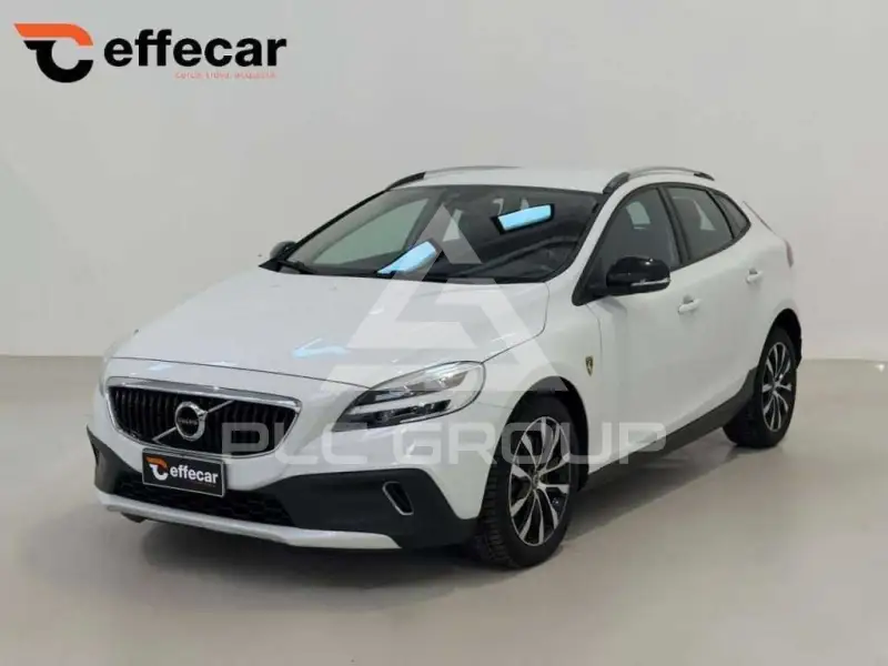 2019 Volvo V40