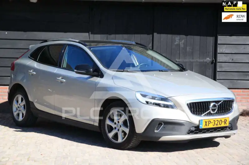 2019 Volvo V40