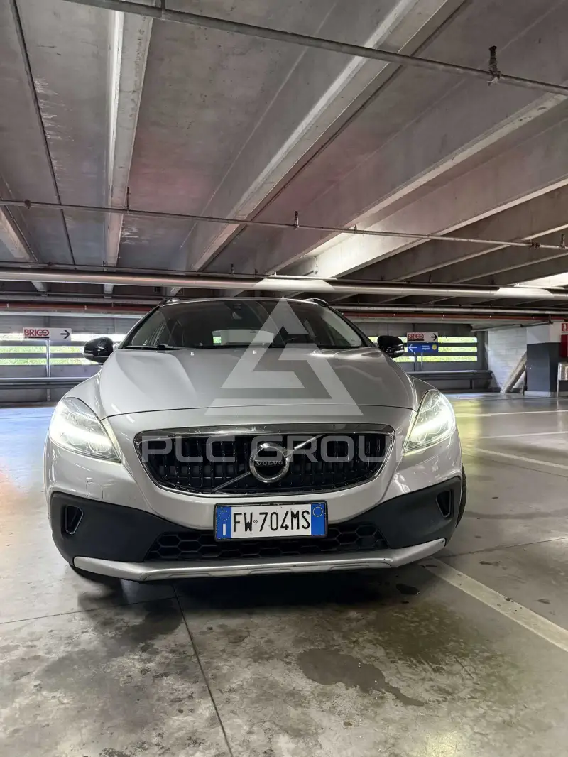 2019 Volvo V40