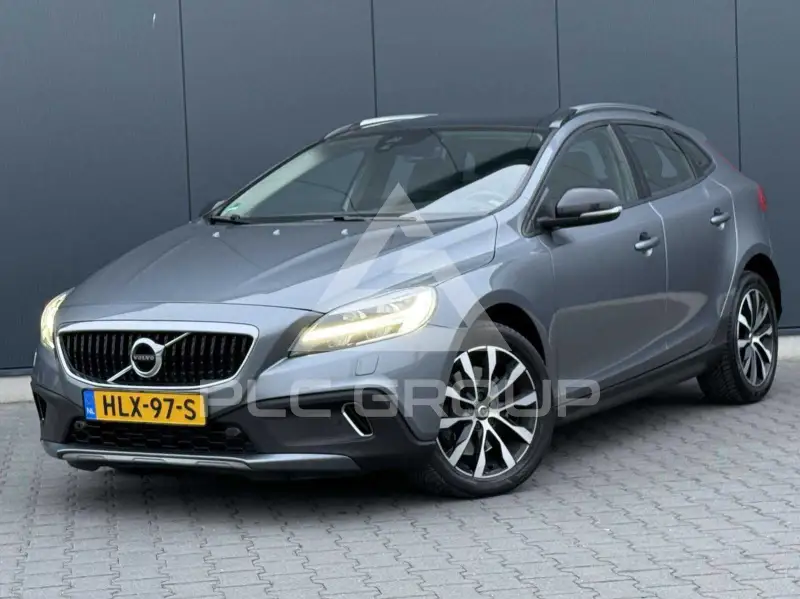 2019 Volvo V40