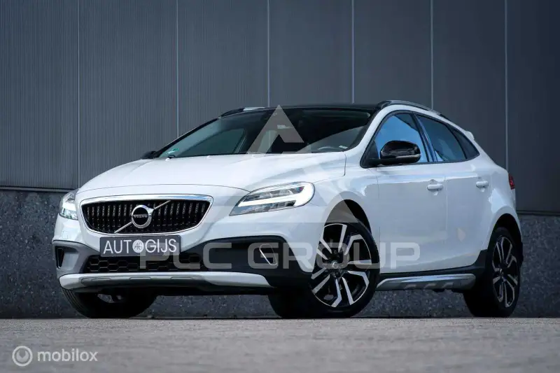 2019 Volvo V40