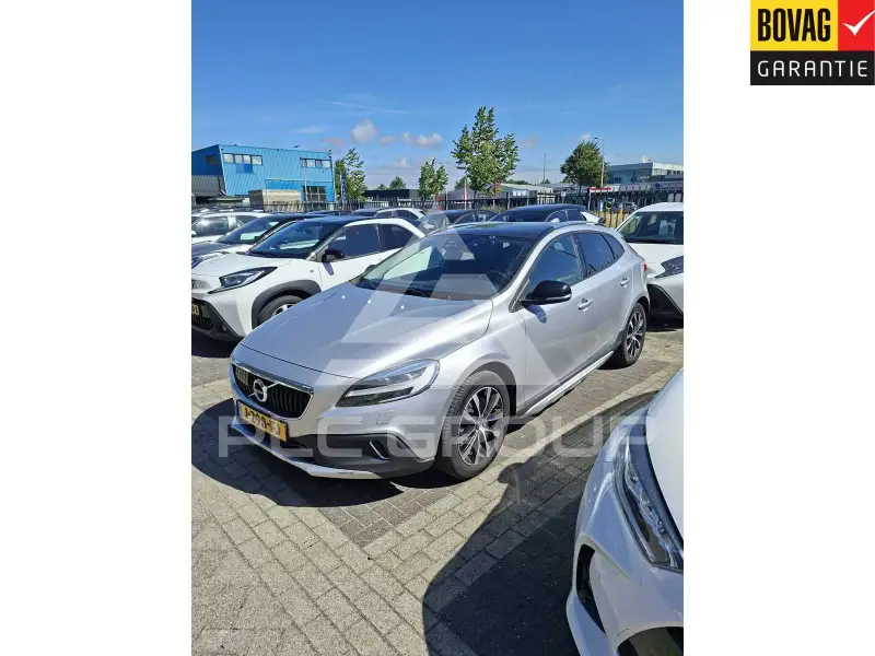 2019 Volvo V40