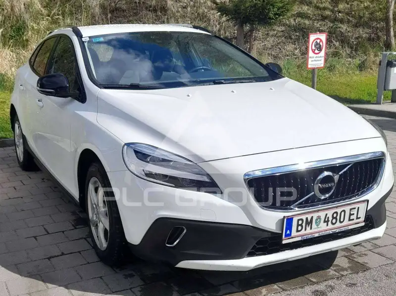 2019 Volvo V40