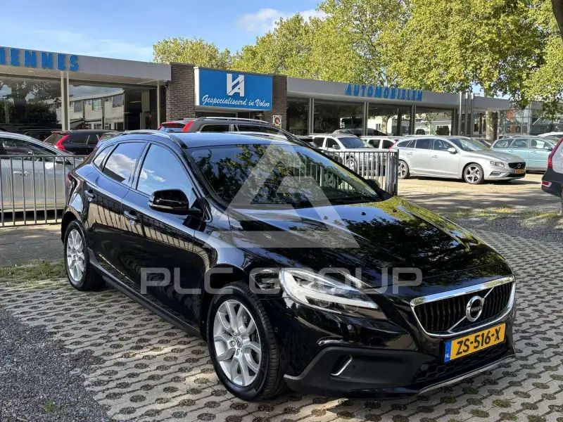 2019 Volvo V40