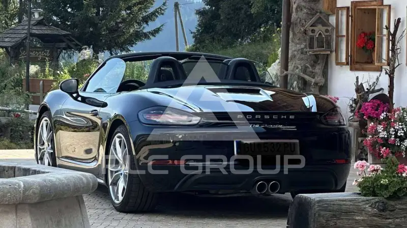 2019 Porsche 718