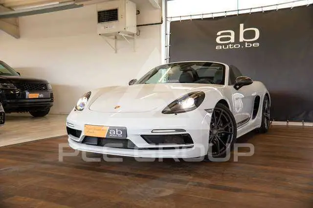 2019 Porsche 718