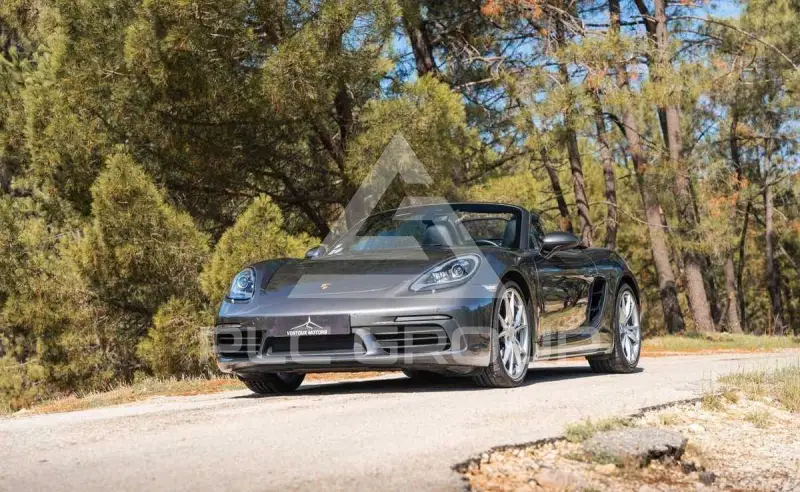 2019 Porsche 718