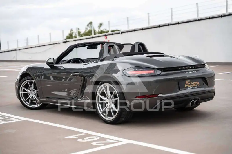2019 Porsche 718