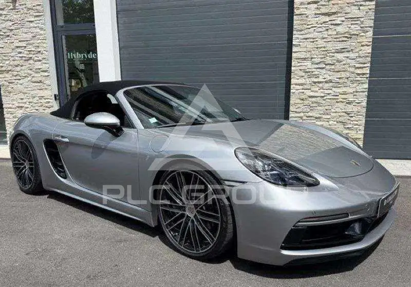2019 Porsche 718