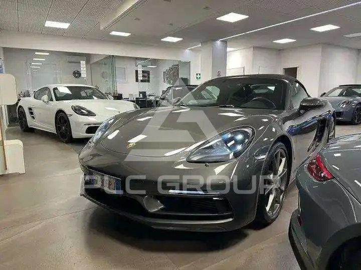 2019 Porsche 718