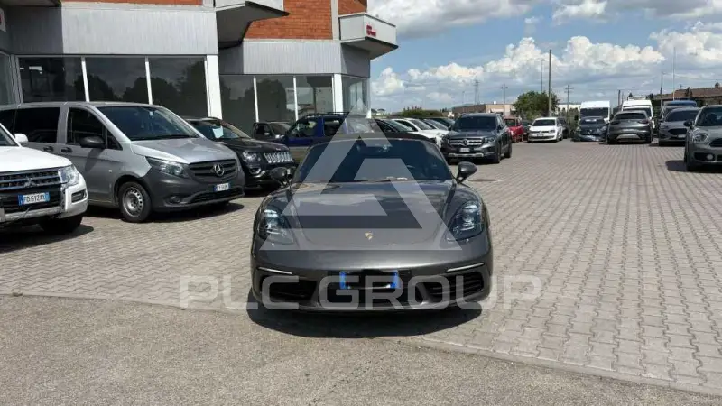 2019 Porsche 718