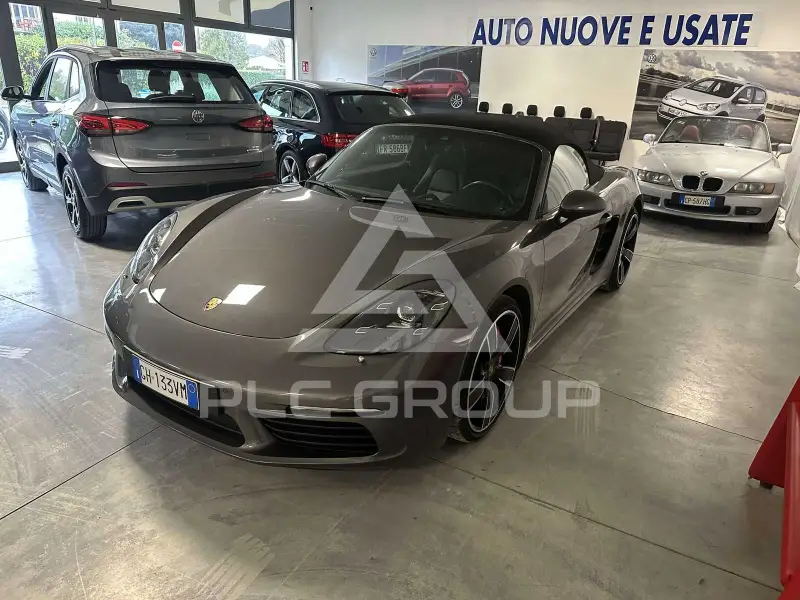 2019 Porsche 718