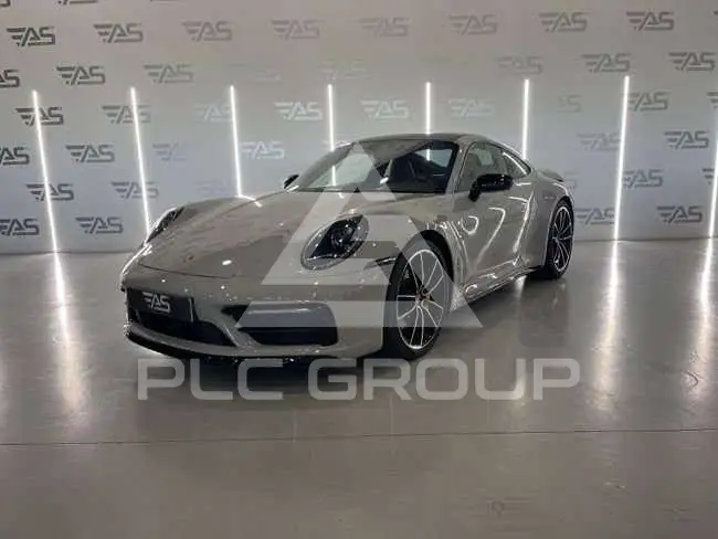 2019 Porsche Carrera
