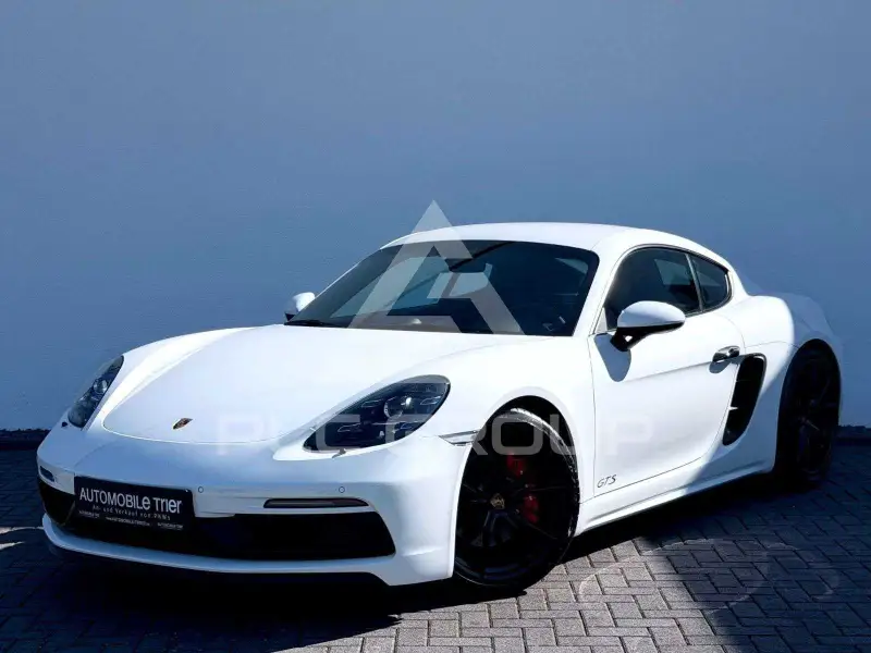 2019 Porsche Cayman