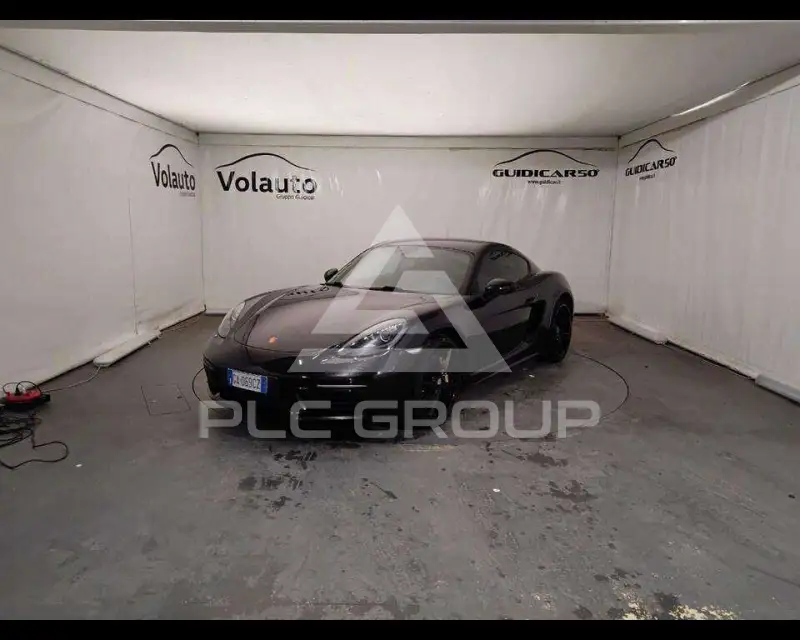 2019 Porsche Cayman