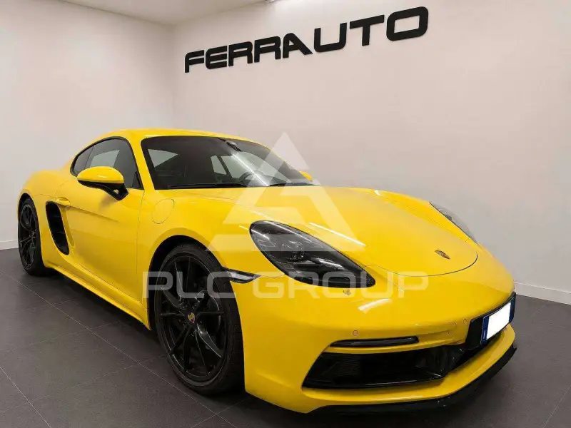 2019 Porsche Cayman
