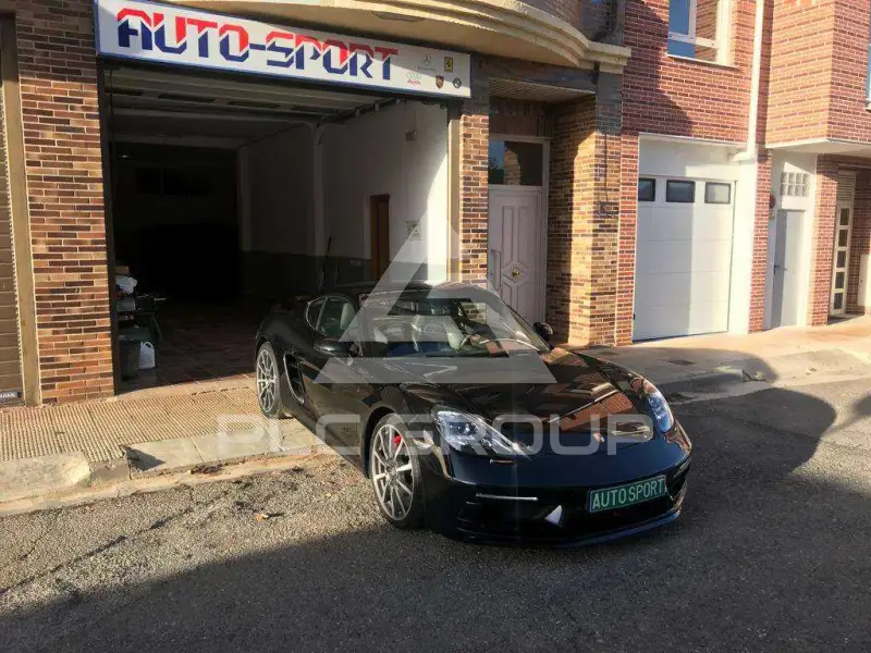 2019 Porsche Cayman