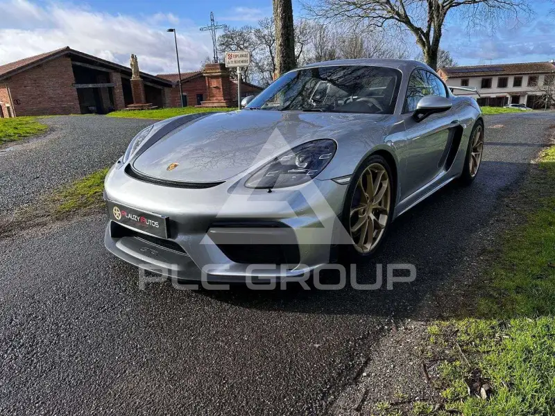 2019 Porsche Cayman