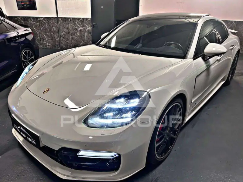 2019 Porsche Panamera