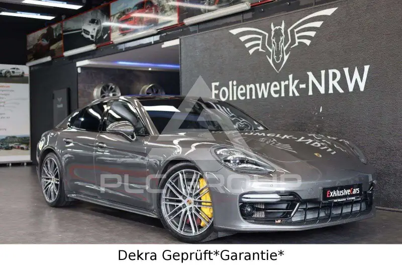 2019 Porsche Panamera