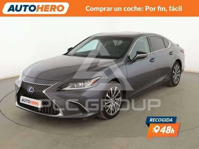 2019 Lexus ES300