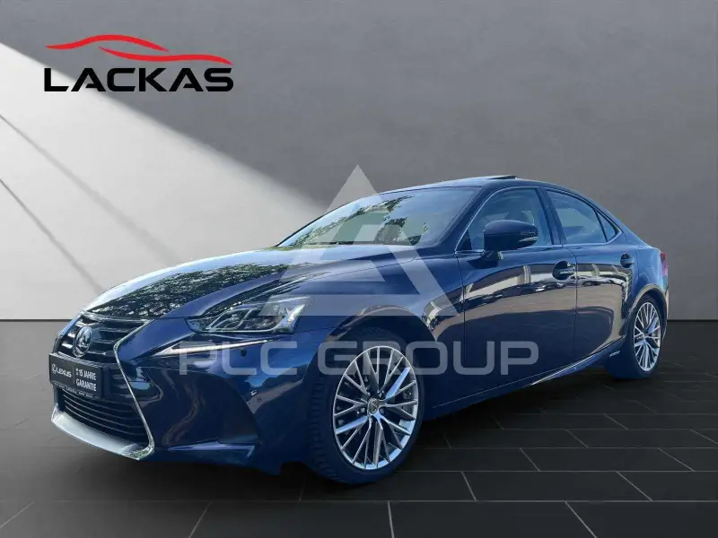 2019 Lexus IS300