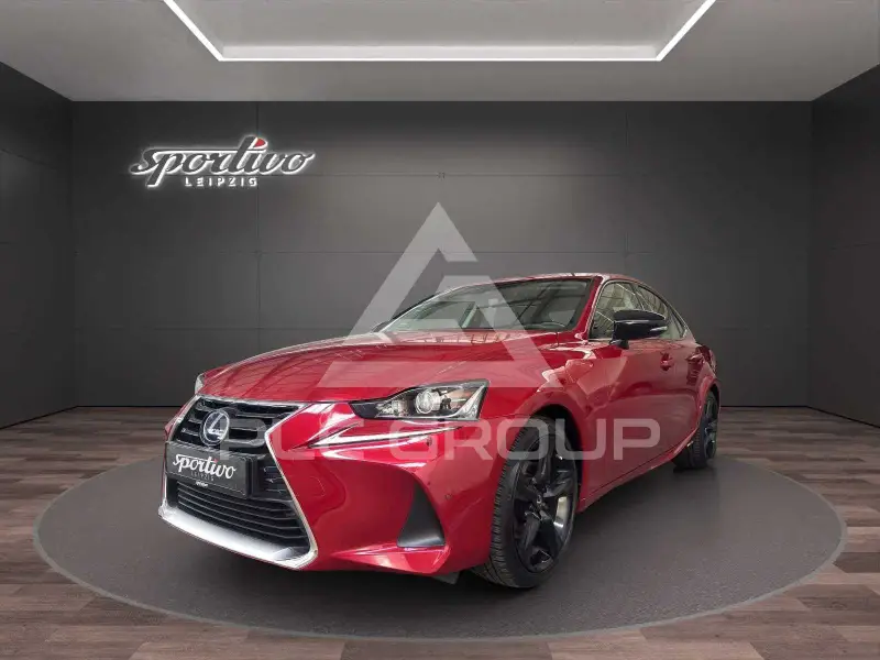 2019 Lexus IS300
