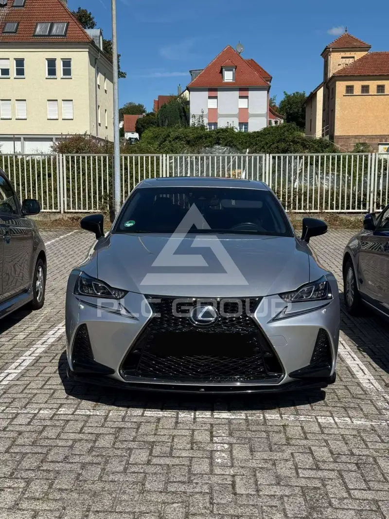 2019 Lexus IS300