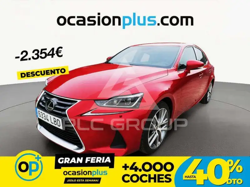 2019 Lexus IS300