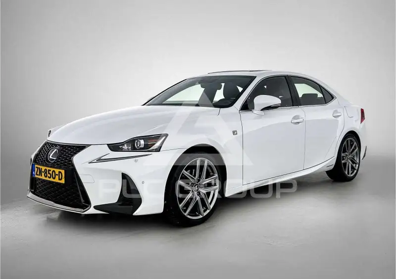 2019 Lexus IS300