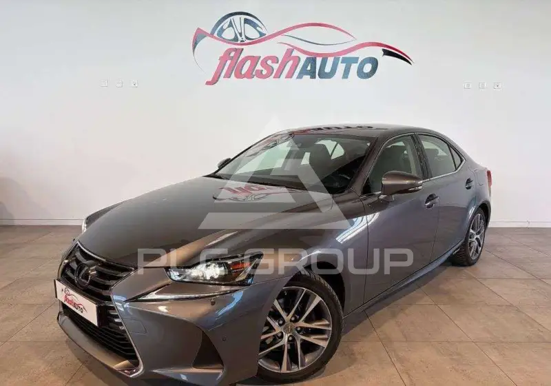2019 Lexus IS300