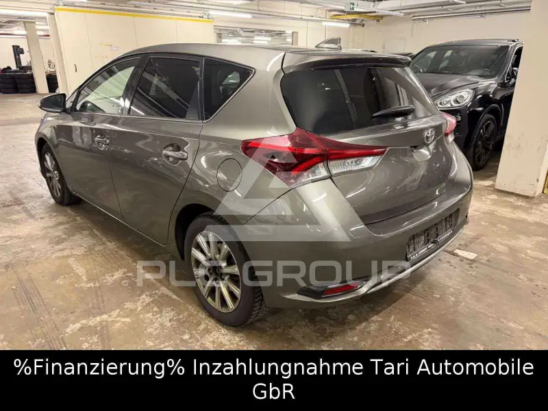 2019 Toyota AURIS
