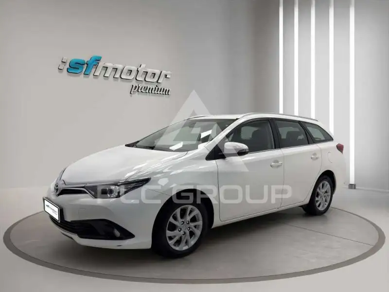 2019 Toyota AURIS