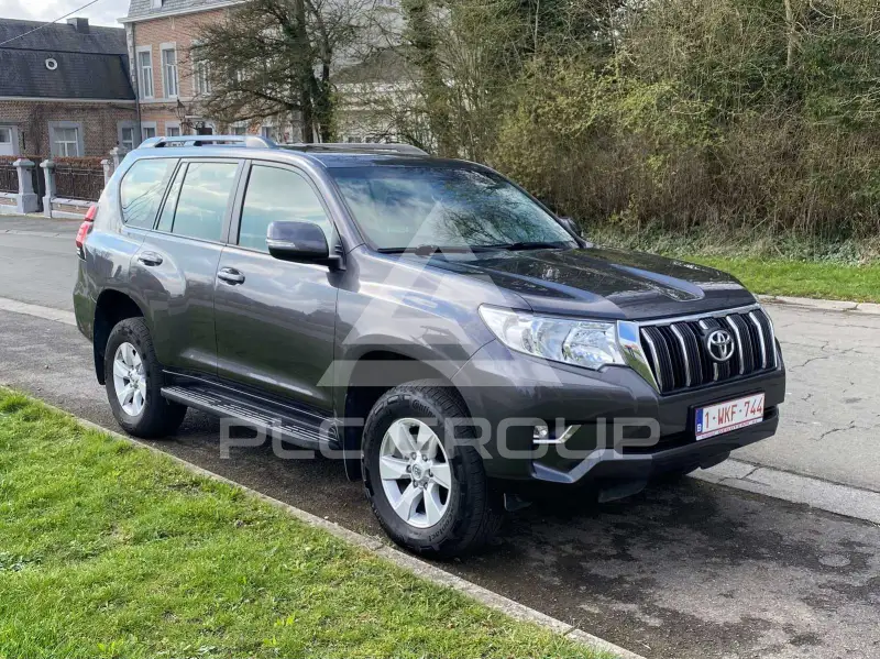 2019 Toyota LAND CRUISER